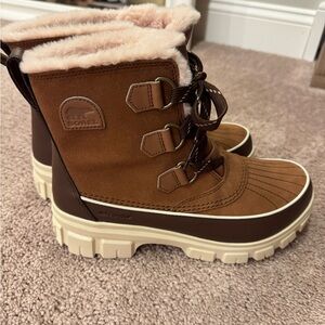 Sorel Tan Faux-Fur Lined Boot